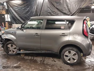 2016 Kia Soul with VIN KNDJN2A25G7358844, listed as a IAAI auction lot 41370917 with 99,498 mi miles. Bid and sale history available at carsss.com. Image 14.