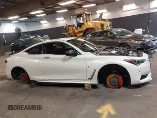2018 Infiniti Q60 Red Sport 400 с VIN JN1FV7EL8JM631437, выставлен на аукционе IAAI как лот 42060026 с пробегом 42 810 миль миль и . История ставок и продаж доступна на DreamBid. Изображение 13.