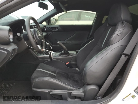 2022 Toyota GR86 Premium with VIN JF1ZNBE18N9755430, listed as a Copart auction lot 89150415 with 28,142 mi miles and Salvage Title. Bid and sale history available at carsss.com. Image 7.