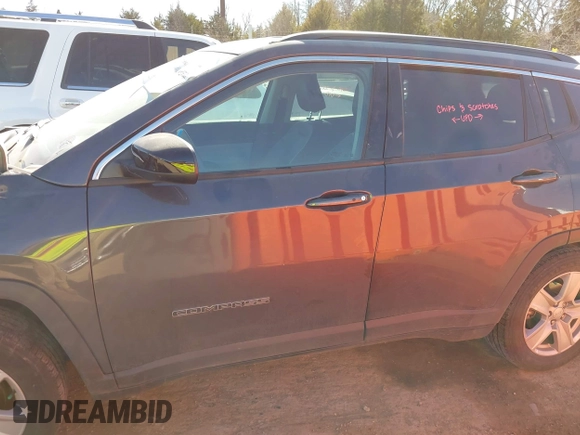 2022 Jeep Compass Latitude with VIN 3C4NJCBB6NT224970, listed as a IAAI auction lot 41689596 with 36,314 mi miles and . Bid and sale history available at carsss.com. Image 15.