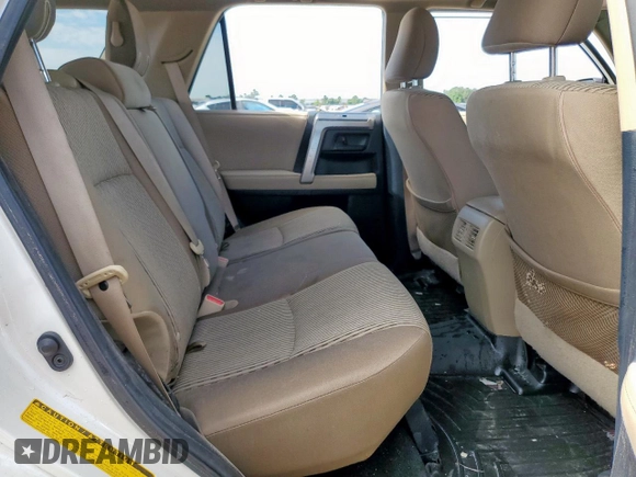 2011 Toyota 4Runner SR5 z VIN JTEZU5JR0B5027058, wystawiony jako Copart lot #58323505 z przebiegiem Nie podano mil oraz Szkoda całkowita • Salvage title. Historia ofert i sprzedaży dostępna na DreamBid. Obrazek 11.