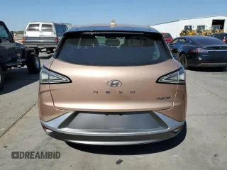 2021 Hyundai NEXO z VIN KM8J74A65MU012973, wystawiony jako Copart lot #72533484 z przebiegiem 31 841 mil mil oraz Czysty tytuł • Clean title. Historia ofert i sprzedaży dostępna na DreamBid. Obrazek 6.