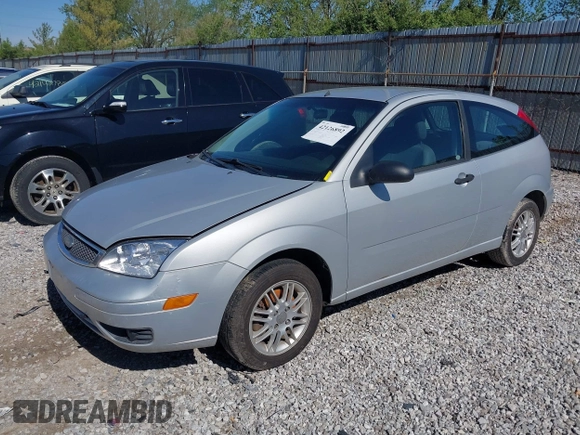 2005 Ford Focus S with VIN 3FAFP31N65R140634, listed as a IAAI auction lot 42126892 with 252,533 mi miles and . Bid and sale history available at carsss.com. Image 2.