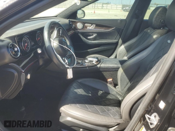 2019 Mercedes-Benz E 300 z VIN WDDZF4JB9KA522920, wystawiony jako Copart lot #50325815 z przebiegiem 73 000 mil mil oraz Szkoda całkowita • Salvage title. Historia ofert i sprzedaży dostępna na DreamBid. Obrazek 7.