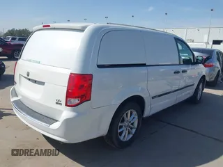 2014 Ram Cargo Van Tradesman with VIN 2C4JRGAG0ER389931, listed as a IAAI auction lot 41701740 with 190,715 mi miles. Bid and sale history available at carsss.com. Image 4.
