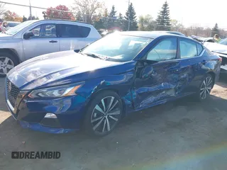 2021 Nissan Altima 2.5 SR with VIN 1N4BL4CV1MN326922, listed as a IAAI auction lot 40774995 with 60,244 mi miles. Bid and sale history available at carsss.com. Image 17.