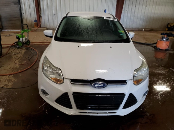 2012 Ford Focus SE with VIN 1FAHP3F26CL329142, listed as a Copart auction lot 57951835 with 159,656 mi miles and Clean title. Bid and sale history available at DreamBid. Image 5.