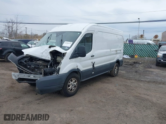 2015 Ford Transit Cargo z VIN 1FTNR2CM4FKA84584, wystawiony jako IAAI lot #42008193 z przebiegiem 224 453 mil mil oraz . Historia ofert i sprzedaży dostępna na DreamBid. Obrazek 2.