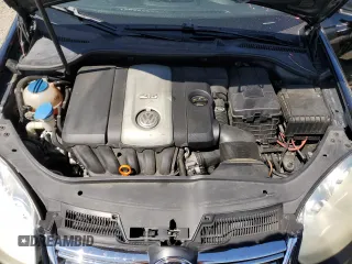 2009 Volkswagen Jetta Sedan SE with VIN 3VWRZ71K39M092542, listed as a Copart auction lot 53070675 with 101,209 mi miles and Salvage Title. Bid and sale history available at carsss.com. Image 11.