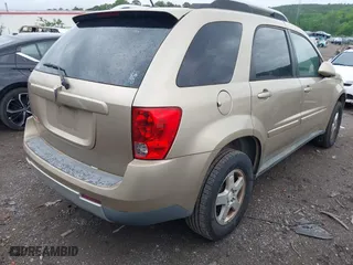 2007 Pontiac Torrent with VIN 2CKDL63F076029018, listed as a IAAI auction lot 42088457 with 153,326 mi miles. Bid and sale history available at carsss.com. Image 4.