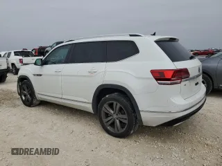 2018 Volkswagen Atlas SE z VIN 1V2PR2CA0JC558787, wystawiony jako Copart lot #50322575 z przebiegiem 104 103 mil mil oraz Szkoda całkowita • Salvage title. Historia ofert i sprzedaży dostępna na DreamBid. Obrazek 2.