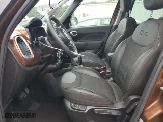 2020 FIAT 500L Pop with VIN ZFBNFAAH3LZ042776, listed as a Copart auction lot 64161724 with 32,530 mi miles and Salvage Title. Bid and sale history available at carsss.com. Image 7.