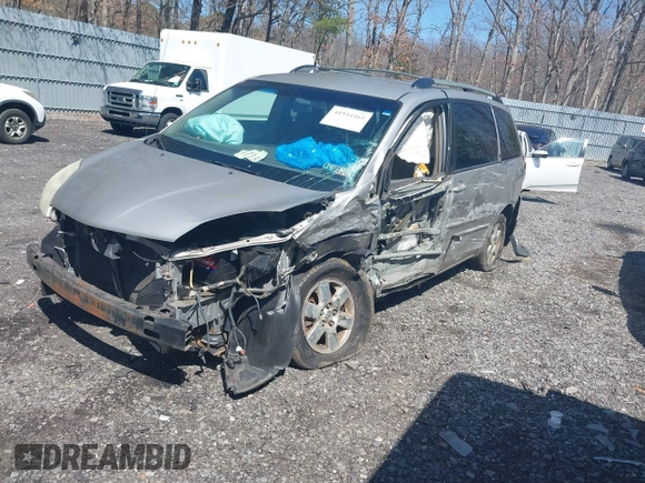 2005 Toyota Sienna CE with VIN 5TDZA23C65S372579, listed as a IAAI auction lot 41934465 with 211,470 mi miles. Bid and sale history available at carsss.com. Image 2.