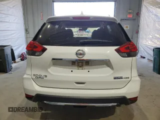 2020 Nissan Rogue SV z VIN JN8AT2MV5LW106382, wystawiony jako Copart lot #53783345 z przebiegiem 97 455 mil mil oraz Szkoda całkowita • Salvage title. Historia ofert i sprzedaży dostępna na DreamBid. Obrazek 6.
