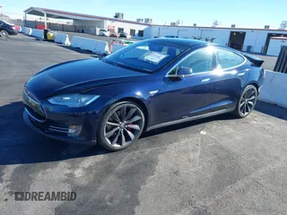2014 Tesla Model S 60 with VIN 5YJSA1H14EFP57209, listed as a IAAI auction lot 41305157 with 141,364 mi miles and . Bid and sale history available at DreamBid. Image 22.