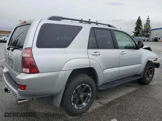 2005 Toyota 4Runner SR5 with VIN JTEZU14R350053191, listed as a Copart auction lot 49154085 with 226,414 mi miles and Salvage Title. Bid and sale history available at carsss.com. Image 3.