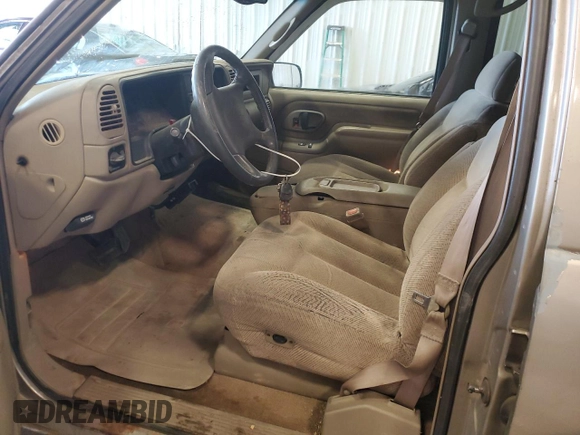 2000 GMC Sierra 1500 with VIN 1GTGC33J5YF462705, listed as a Copart auction lot 89203555 with Not Provided miles and Non Repairable. Bid and sale history available at DreamBid. Image 7.