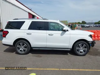 2023 Ford Expedition Limited z VIN 1FMJU2A86PEA53268, wystawiony jako IAAI lot #42555489 z przebiegiem 41 260 mil mil oraz . Historia ofert i sprzedaży dostępna na DreamBid. Obrazek 14.