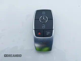2022 Mercedes-Benz GLC 300 z VIN W1N0G8EB7NG102309, wystawiony jako IAAI lot #41778212 z przebiegiem 21 032 mil mil oraz . Historia ofert i sprzedaży dostępna na DreamBid. Obrazek 11.