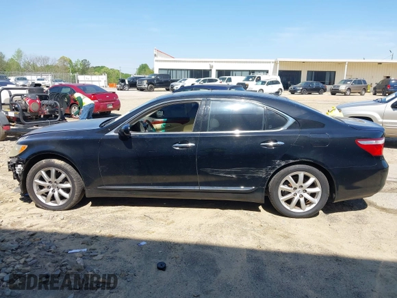 2008 Lexus LS 460 with VIN JTHBL46F885079935, listed as a IAAI auction lot 42013136 with 148,126 mi miles. Bid and sale history available at carsss.com. Image 15.