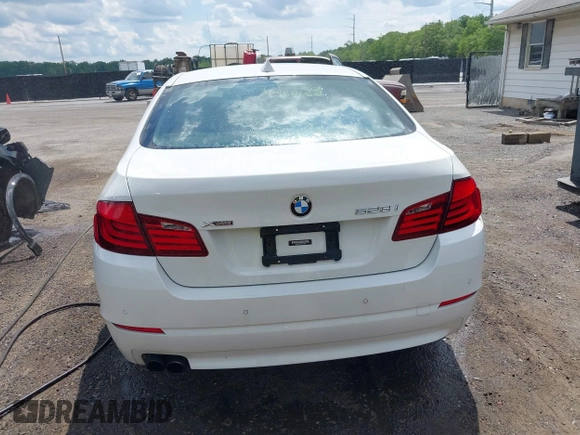2013 BMW 5 Series 528i xDrive with VIN WBAXH5C58DD113587, listed as a IAAI auction lot 42197848 with 106,085 mi miles and . Bid and sale history available at DreamBid. Image 17.
