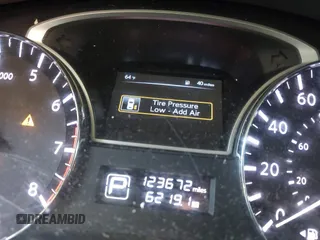 2015 Nissan Altima SV z VIN 1N4AL3AP8FC112860, wystawiony jako IAAI lot #42083386 z przebiegiem 123 672 mil mil oraz . Historia ofert i sprzedaży dostępna na DreamBid. Obrazek 7.