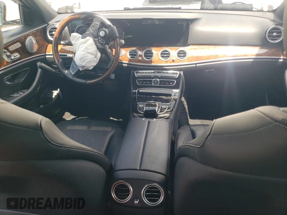 2017 Mercedes-Benz E 300 Luxury with VIN WDDZF4KB1HA148925, listed as a Copart auction lot 60001475 with 72,293 mi miles and Salvage title. Bid and sale history available at DreamBid. Image 8.