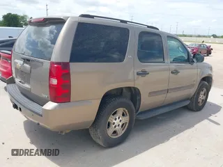 2007 Chevrolet Tahoe LTZ with VIN 1GNFC13007R232128, listed as a IAAI auction lot 42629224 with 253,508 mi miles and . Bid and sale history available at DreamBid. Image 4.