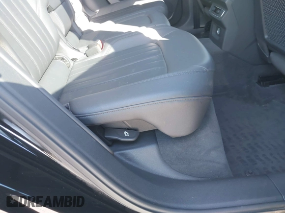 2018 Audi Q5 Premium Plus with VIN WA1BNAFY1J2126669, listed as a IAAI auction lot 41877318 with 44,397 mi miles. Bid and sale history available at carsss.com. Image 8.