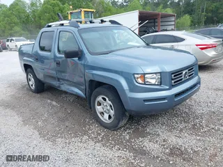 2008 Honda Ridgeline RT with VIN 2HJYK16258H523173, listed as a IAAI auction lot 41957325 with 95,782 mi miles. Bid and sale history available at carsss.com. Image 1.