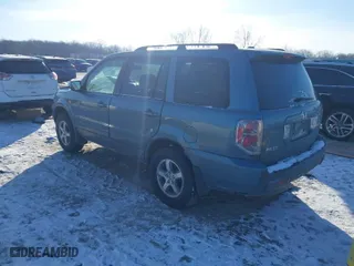 2008 Honda Pilot EX-L with VIN 5FNYF18528B024854, listed as a IAAI auction lot 41388454 with 116,955 mi miles. Bid and sale history available at carsss.com. Image 3.