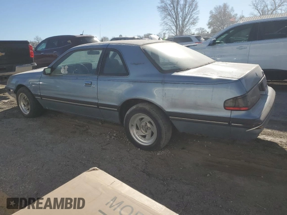 1988 Ford Thunderbird with VIN 1FABP6041JH149312, listed as a Copart auction lot 83767944 with 109,397 mi miles and Clean Title. Bid and sale history available at carsss.com. Image 2.