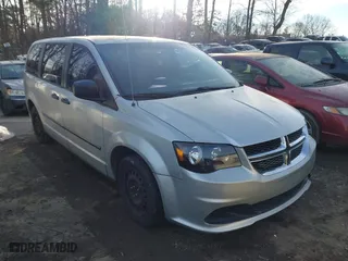 2012 Dodge Grand Caravan SE with VIN 2C4RDGBG6CR318942, listed as a IAAI auction lot 41338555 with 178,309 mi miles. Bid and sale history available at carsss.com. Image 1.