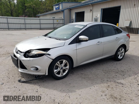 2014 Ford Focus SE with VIN 1FADP3F25EL250952, listed as a Copart auction lot 54406495 with 136,597 mi miles and Salvage Title. Bid and sale history available at carsss.com. Image 1.