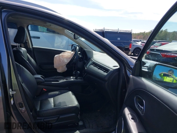 2016 Honda HR-V EX-L w/Navi with VIN 3CZRU6H71GM738455, listed as a IAAI auction lot 42017707 with 83,708 mi miles. Bid and sale history available at carsss.com. Image 5.
