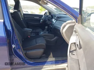 2017 Nissan Rogue SL with VIN JN8AT2MV8HW001701, listed as a IAAI auction lot 42222978 with 60,061 mi miles and . Bid and sale history available at DreamBid. Image 5.