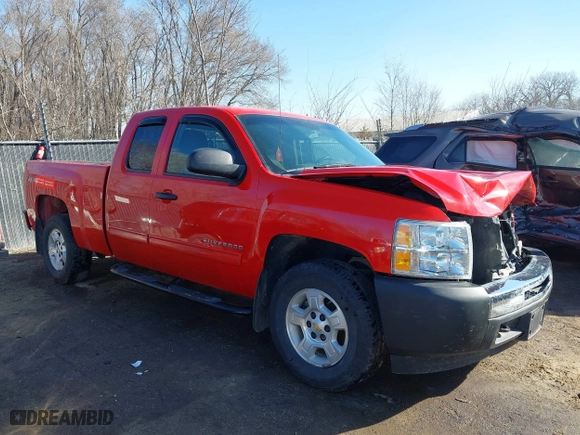 2009 Chevrolet Silverado 1500 LT with VIN 1GCEK29029Z296906, listed as a IAAI auction lot 41769935 with 210,173 mi miles. Bid and sale history available at carsss.com. Image 13.