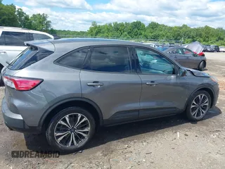 2022 Ford Escape SE с VIN 1FMCU0G64NUB96239, выставлен на аукционе IAAI как лот 42337405 с пробегом 29 199 миль миль и . История ставок и продаж доступна на DreamBid. Изображение 14.