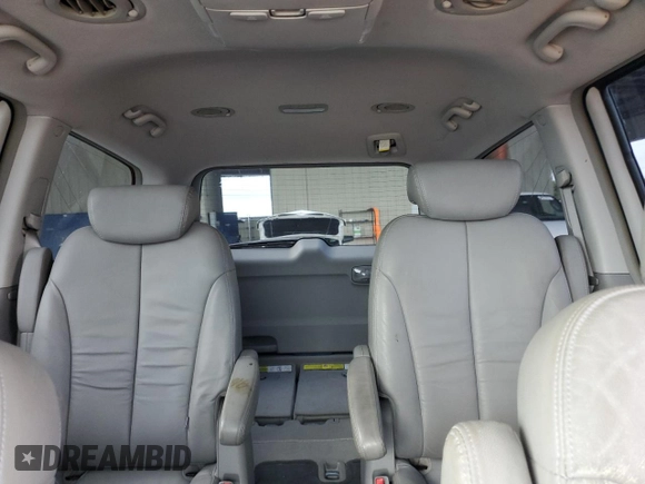 2007 Kia Sedona EX with VIN KNDMB233176172560, listed as a Copart auction lot 69004084 with 93,574 mi miles and Salvage Title. Bid and sale history available at carsss.com. Image 10.