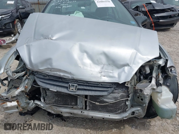 2000 Honda Civic DX z VIN 2HGEJ644XYH104197, wystawiony jako IAAI lot #42005938 z przebiegiem 125 321 mil mil oraz . Historia ofert i sprzedaży dostępna na DreamBid. Obrazek 6.