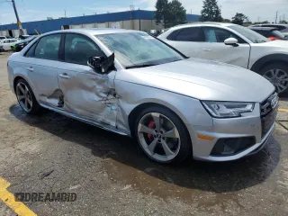 2019 Audi S4 Premium Plus with VIN WAUB4AF46KA114625, listed as a Copart auction lot 61063054 with 32,239 mi miles and Salvage Title. Bid and sale history available at carsss.com. Image 4.