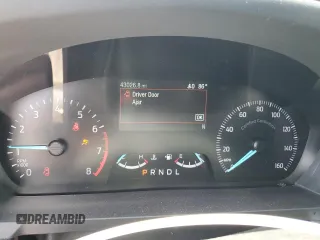 2022 Ford Police Interceptor Utility z VIN 1FM5K8AB5NGC14734, wystawiony jako Copart lot #55397525 z przebiegiem 43 026 mil mil oraz Szkody całkowita. Historia ofert i sprzedaży dostępna na DreamBid. Obrazek 9.