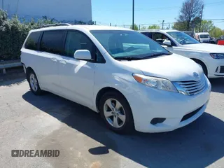 2016 Toyota Sienna LE AAS with VIN 5TDKK3DC0GS718129, listed as a IAAI auction lot 41818130 with 145,863 mi miles. Bid and sale history available at carsss.com. Image 1.