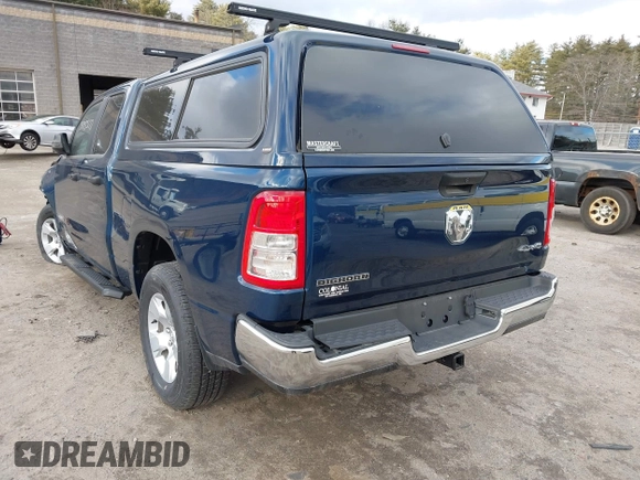 2023 Ram 1500 Big Horn z VIN 1C6RRFBG4PN550817, wystawiony jako IAAI lot #41240195 z przebiegiem 8 105 mil mil oraz . Historia ofert i sprzedaży dostępna na DreamBid. Obrazek 3.