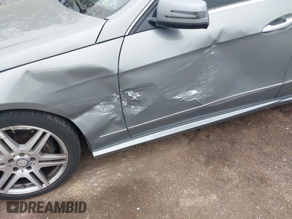 2010 Mercedes-Benz E 350 Luxury with VIN WDDHF8HB7AA147178, listed as a IAAI auction lot 42128958 with 106,673 mi miles and . Bid and sale history available at DreamBid. Image 6.