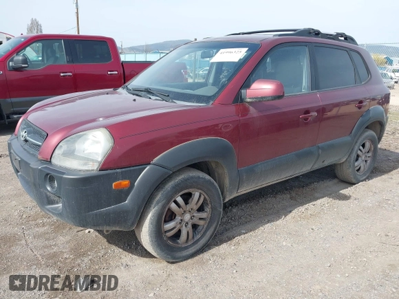2007 Hyundai Tucson SE with VIN KM8JN72D27U615176, listed as a IAAI auction lot 41996325 with 130,396 mi miles and . Bid and sale history available at DreamBid. Image 2.