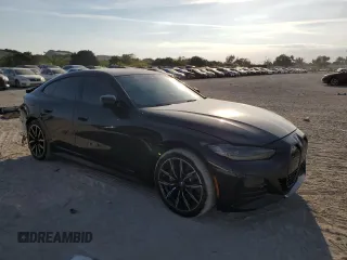 2023 BMW i4 eDrive40 z VIN WBY73AW07PFP07184, wystawiony jako Copart lot #42594723 z przebiegiem 1547 mil mil oraz . Historia ofert i sprzedaży dostępna na DreamBid. Obrazek 4.