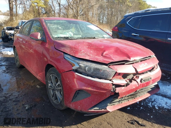 2022 Kia Forte LXS with VIN 3KPF24AD1NE471330, listed as a IAAI auction lot 41552400 with 27,840 mi miles and . Bid and sale history available at DreamBid. Image 6.