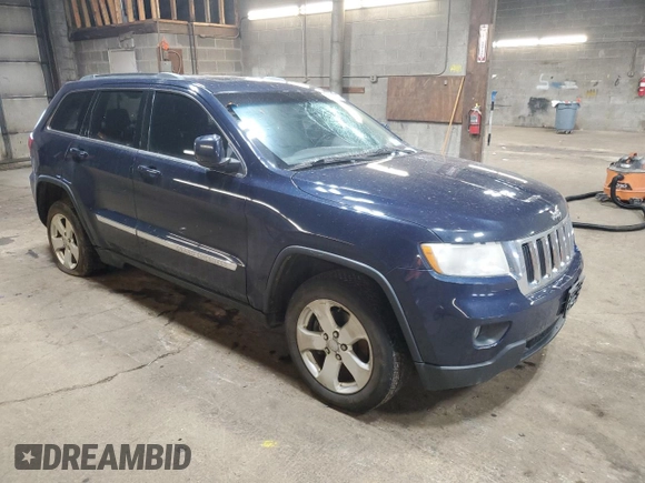 2013 Jeep Grand Cherokee Laredo with VIN 1C4RJFAG4DC502968, listed as a Copart auction lot 45549735 with 202,667 mi miles and Salvage Title. Bid and sale history available at carsss.com. Image 4.