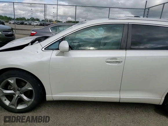 2010 Toyota Venza z VIN 4T3BK3BB6AU034170, wystawiony jako Copart lot #55086195 z przebiegiem 194 219 mil mil oraz Szkoda całkowita • Salvage title. Historia ofert i sprzedaży dostępna na DreamBid. Obrazek 14.